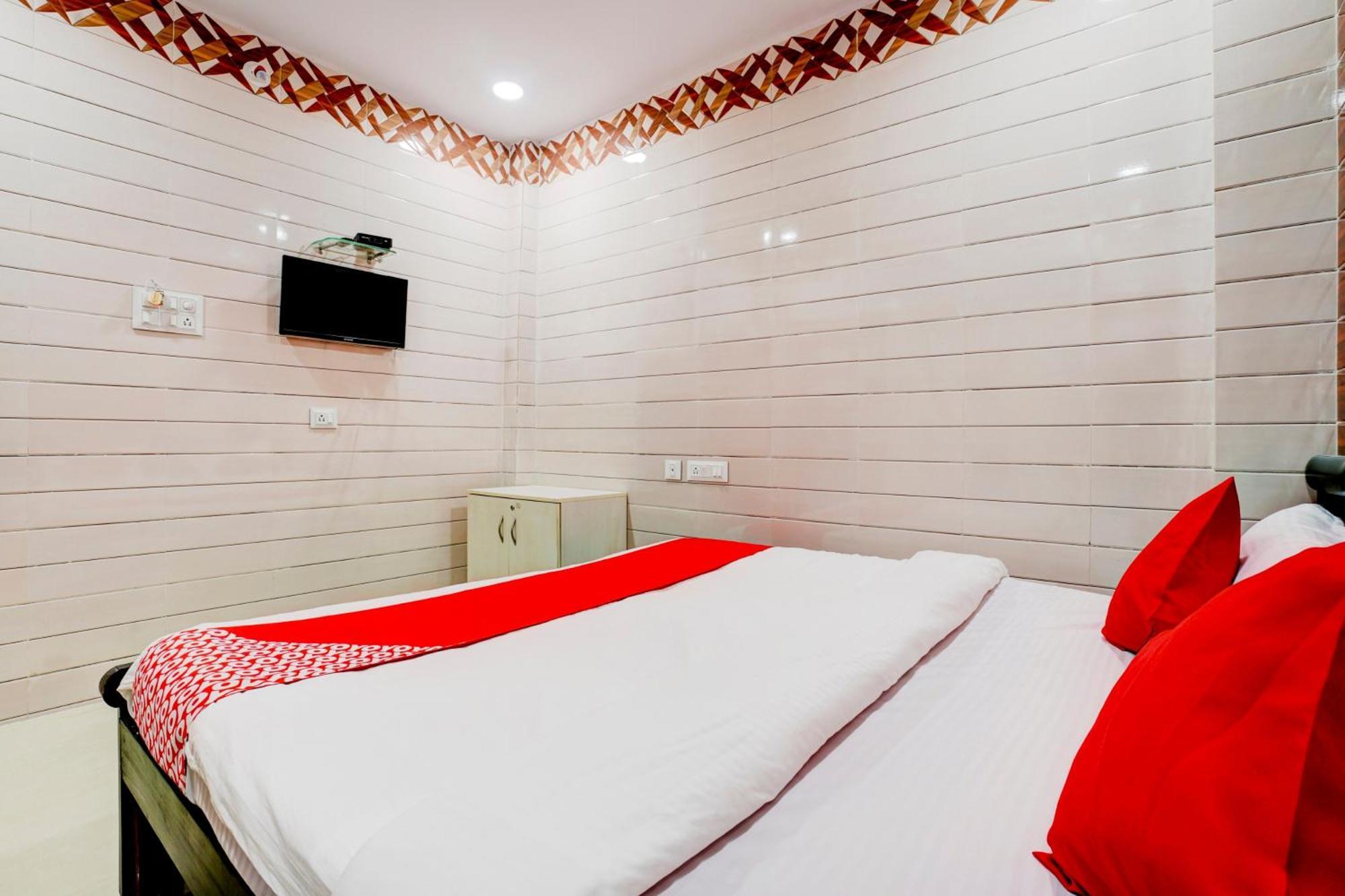 Hotel O Aroma Classic Near Nampally Main Railway Station Hyderabad Luaran gambar